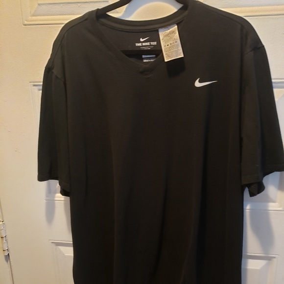 Nike Other - Nike 3XLT v neck SS black Tshirt worn once Nike Other - Nike 3XLT v neck SS black Tshirt worn once